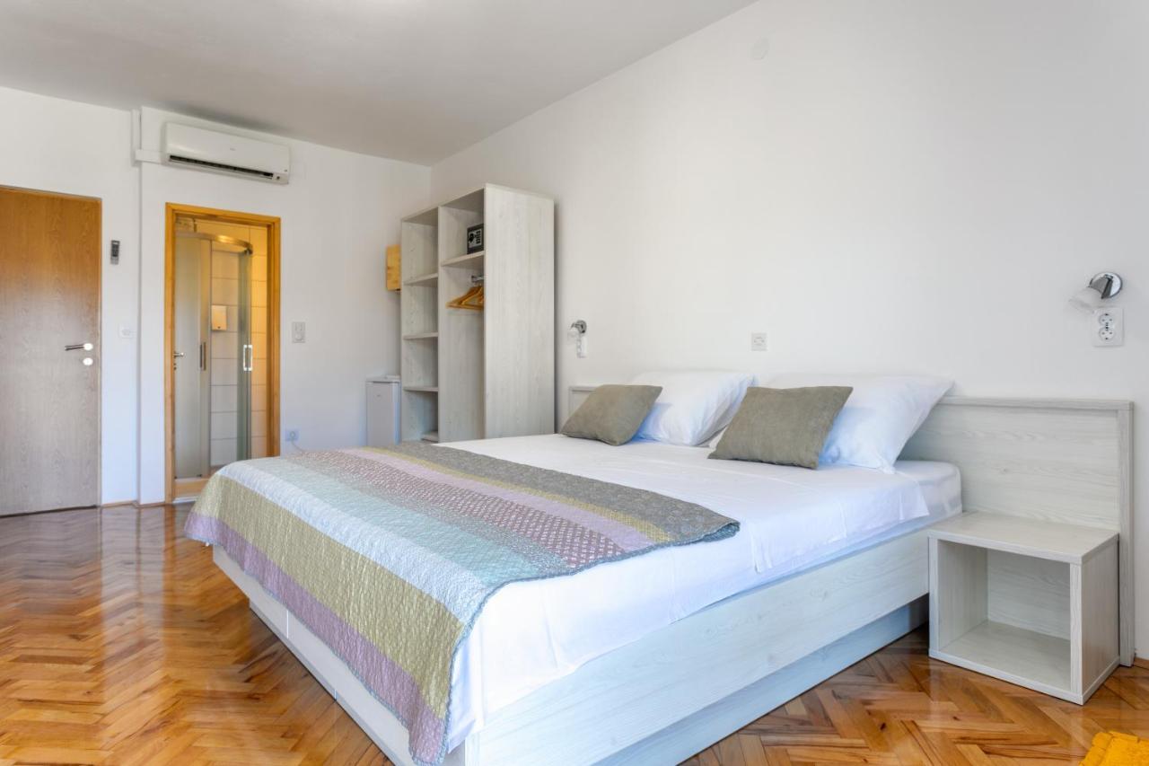Luksa - Zf Hvar *