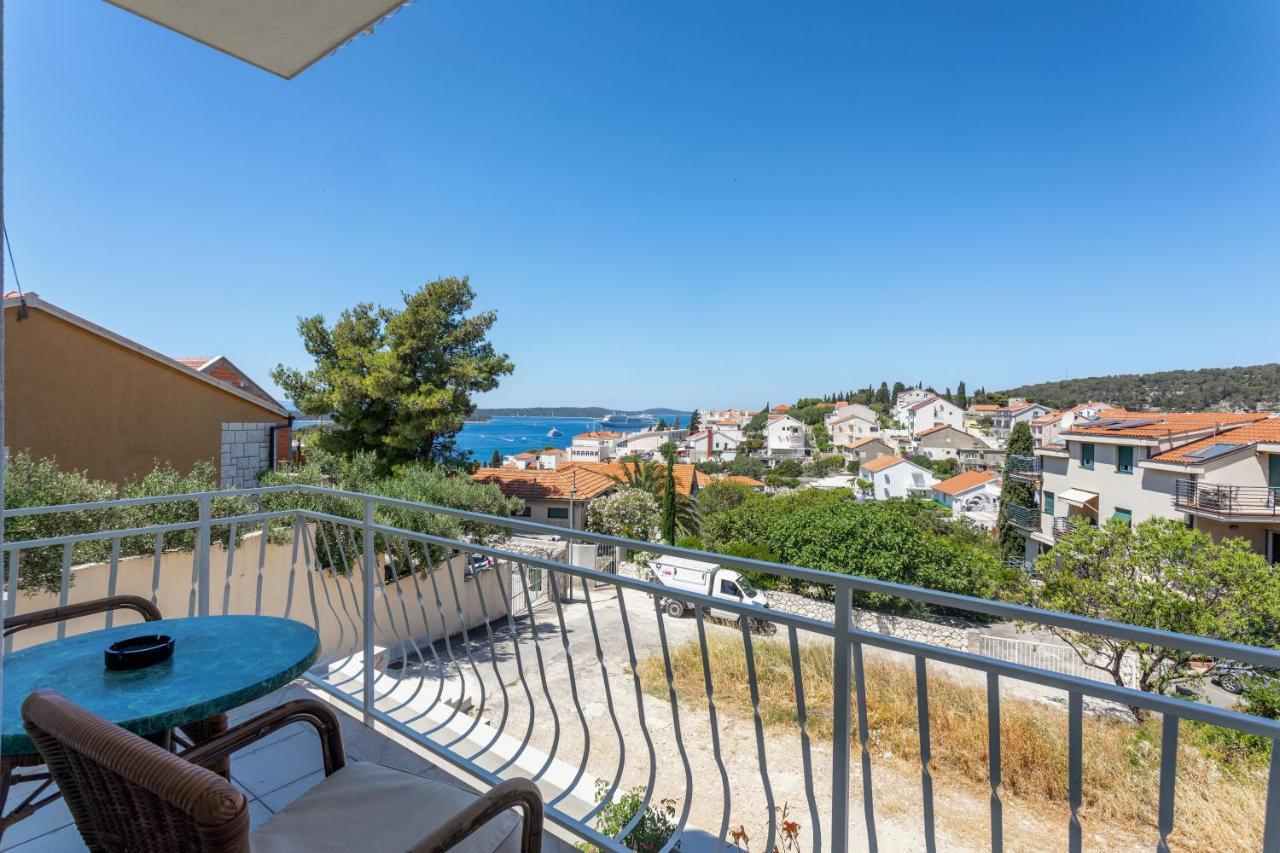 Luksa - Zf Hvar Apartamento