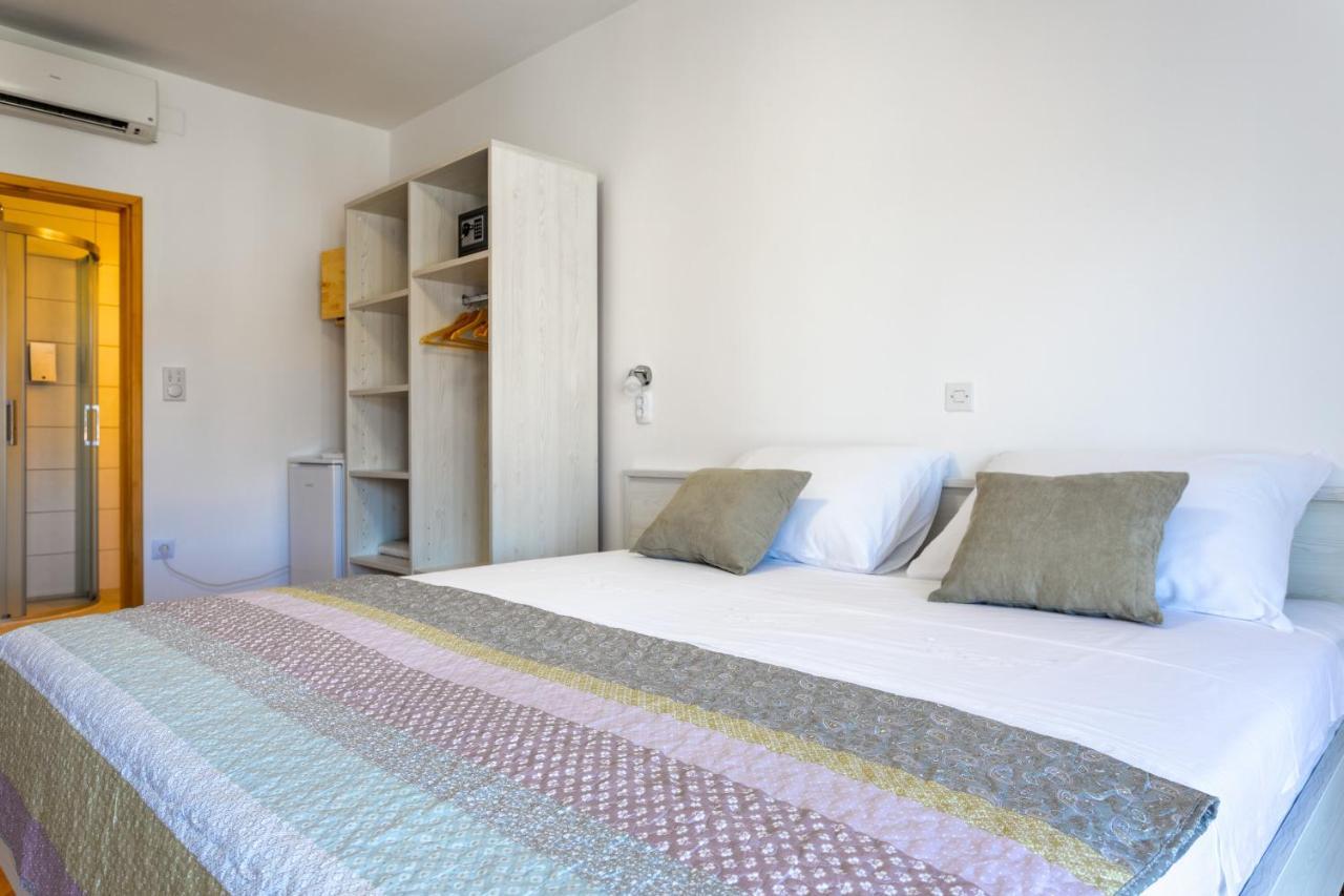 Luksa - Zf Hvar Apartamento